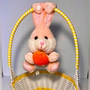 Vintage Hanging Stuffed Plush Pink Easter Bunny With Carrot 1995 Spearhead VTG